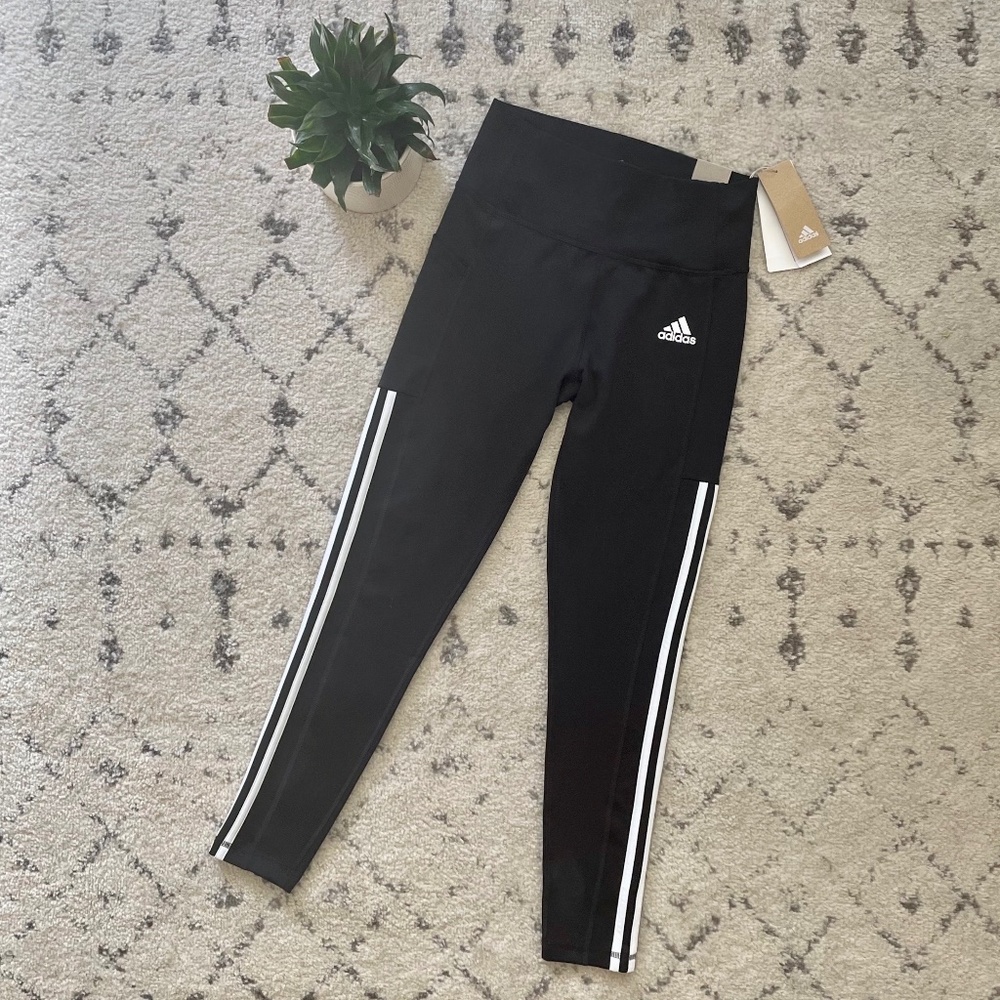 NWT adidas 7/8 Length High Rise Leggings - Size S